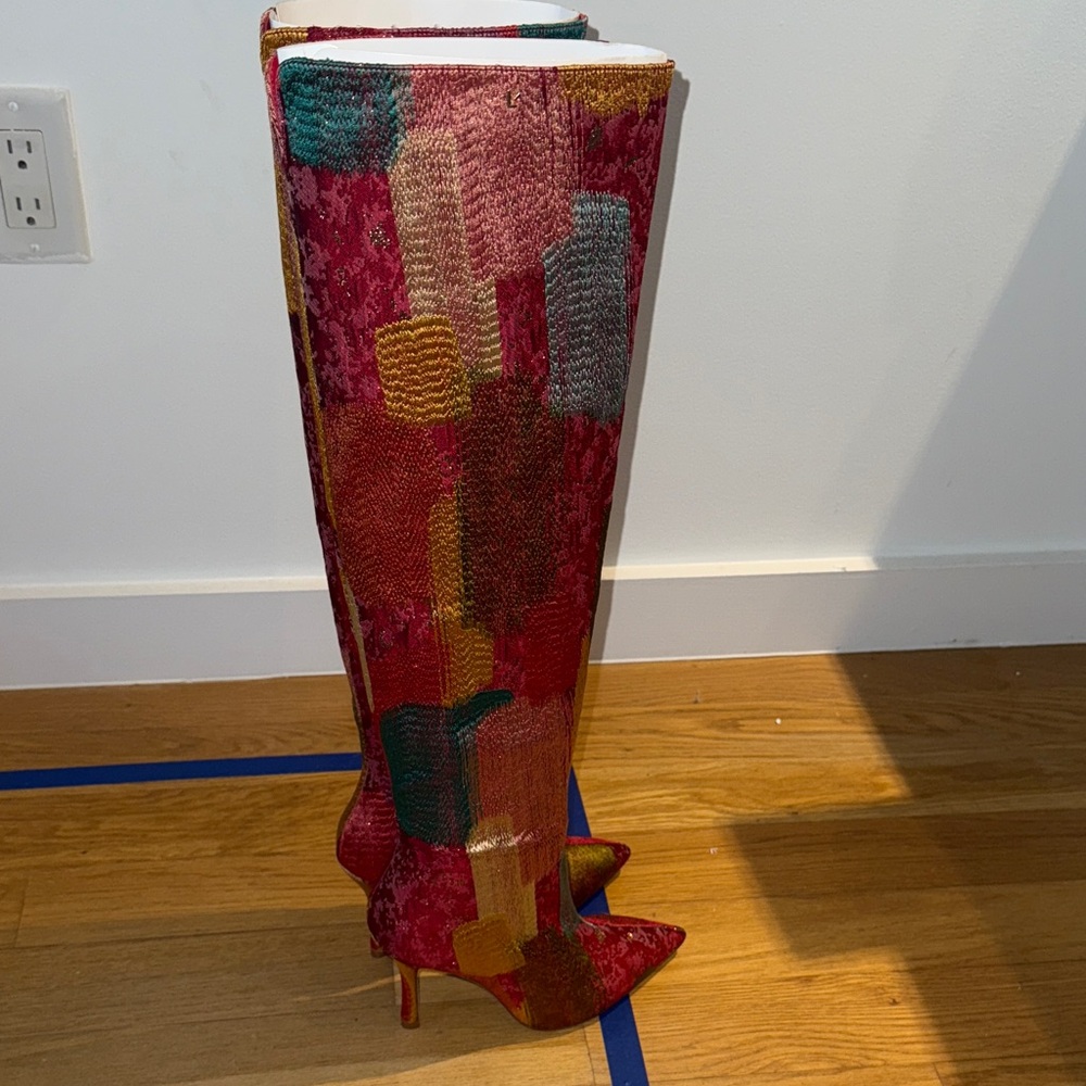 Larroude x Markarian Multicolor Abstract Patterned Home Accent